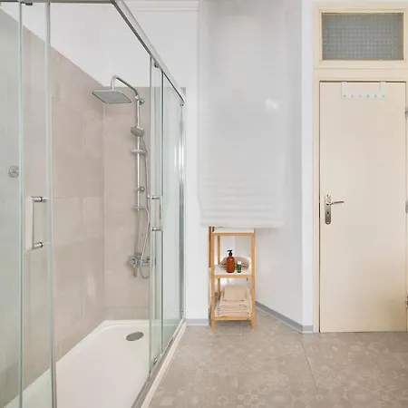 Lovely 2-bedroom In Trendy Campo Ourique Апартаменты