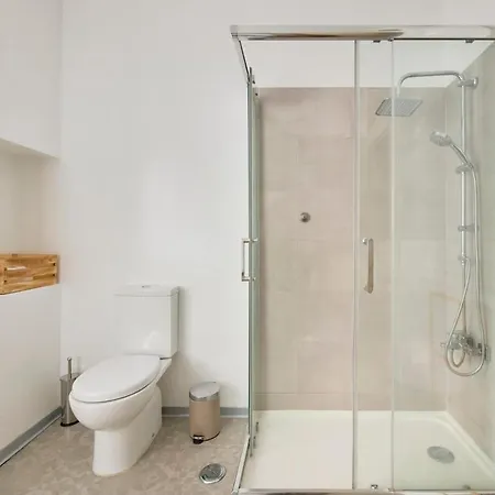 Lovely 2-bedroom In Trendy Campo Ourique Лиссабон