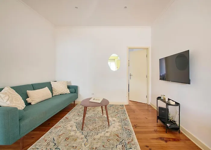 Lovely 2-bedroom In Trendy Campo Ourique Appartement *