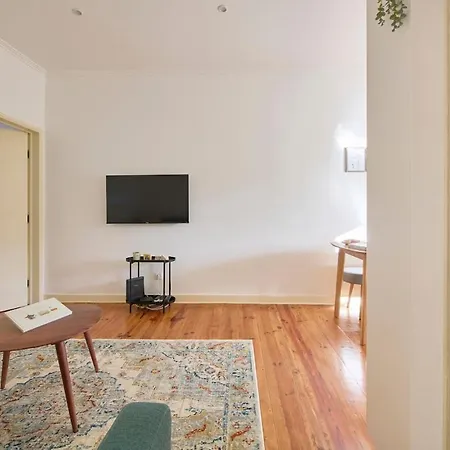 Apartment Lovely 2-bedroom In Trendy Campo Ourique