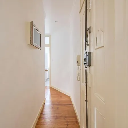 Apartament Lovely 2-bedroom In Trendy Campo Ourique
