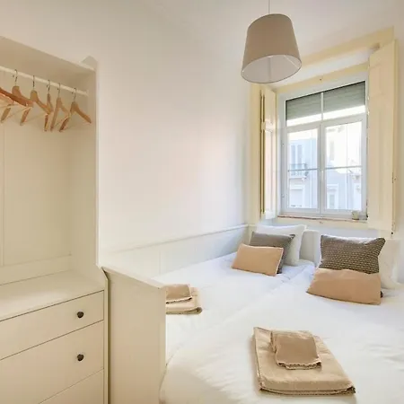 Apartamento Lovely 2-bedroom In Trendy Campo Ourique *