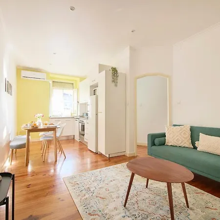 Lovely 2-bedroom In Trendy Campo Ourique